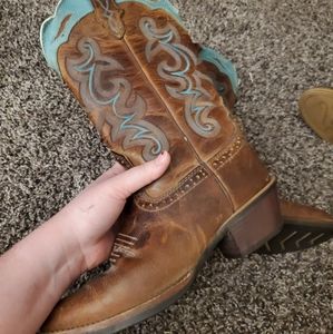 Justin Cowgirl Boots